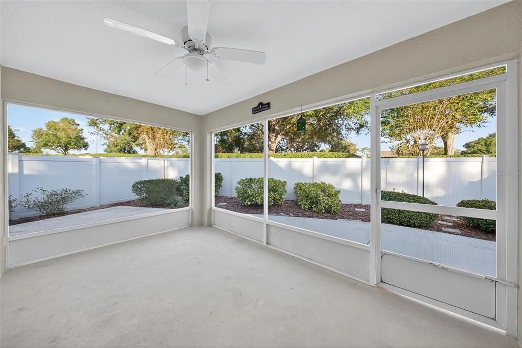 For Sale: $265,000 (2 beds, 2 baths, 1200 Square Feet)