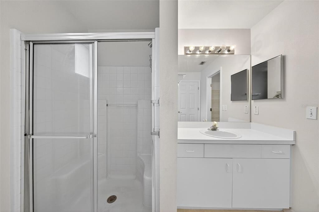 For Sale: $265,000 (2 beds, 2 baths, 1200 Square Feet)