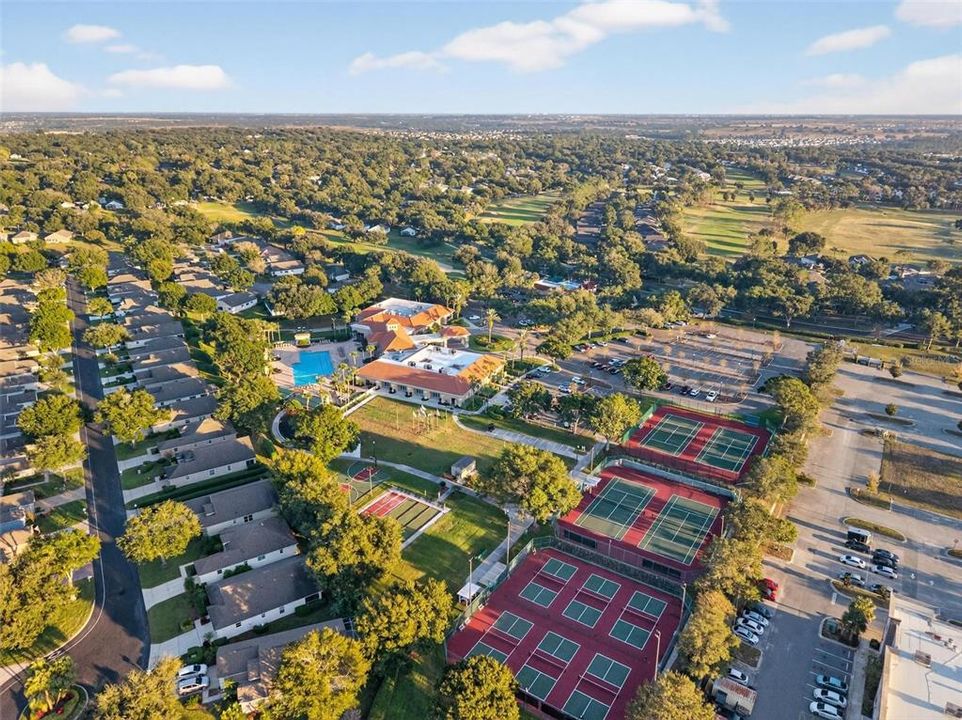 For Sale: $265,000 (2 beds, 2 baths, 1200 Square Feet)