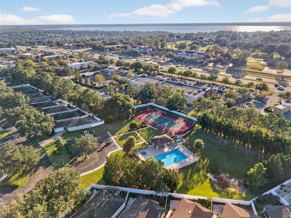 For Sale: $265,000 (2 beds, 2 baths, 1200 Square Feet)