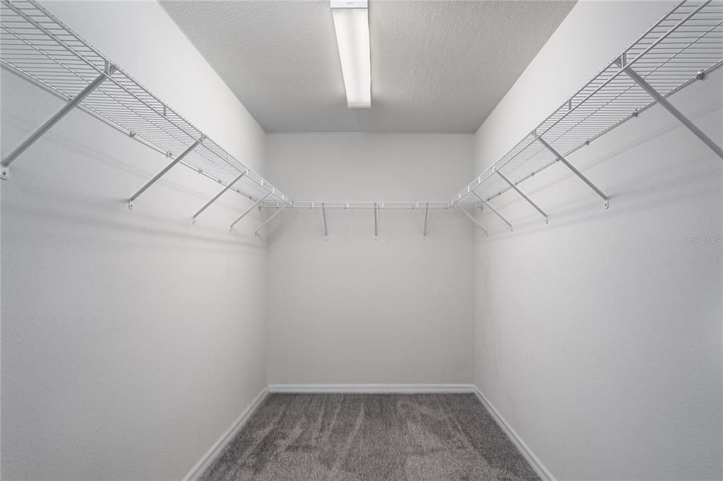 En Renta: $3,300 (4 camas, 2 baños, 3211 Pies cuadrados)