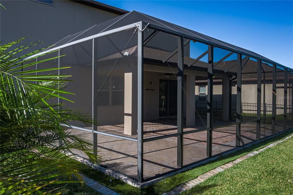 En Renta: $3,300 (4 camas, 2 baños, 3211 Pies cuadrados)