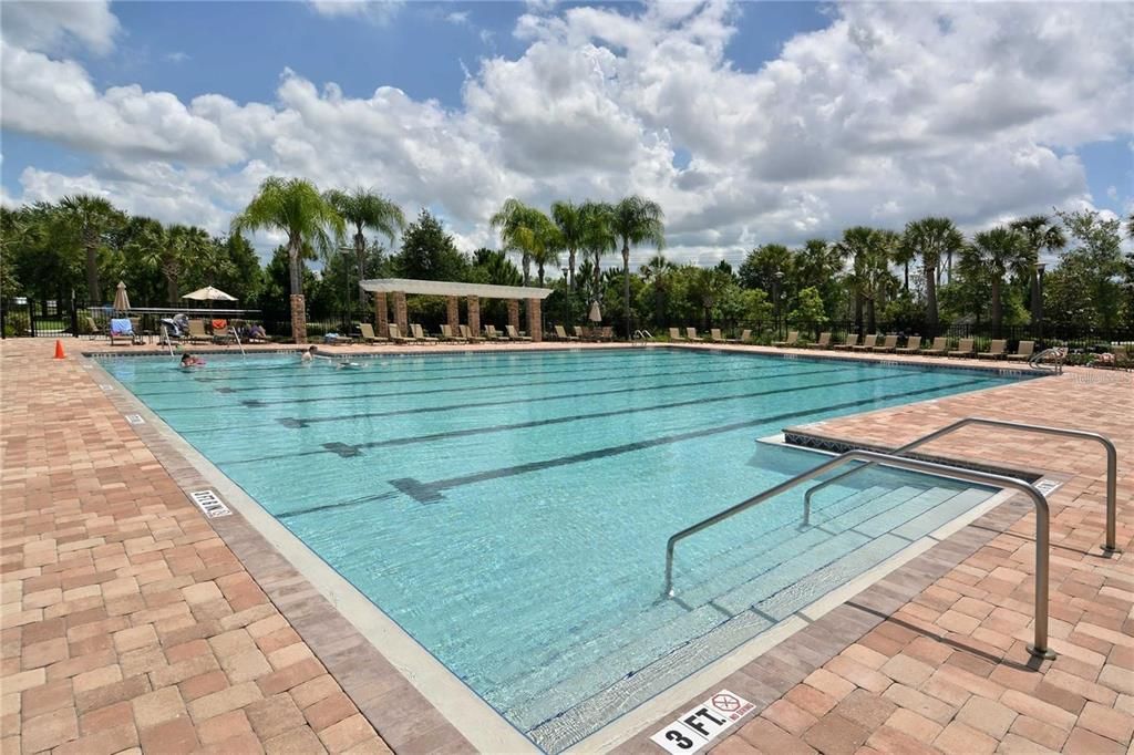 En Renta: $3,300 (4 camas, 2 baños, 3211 Pies cuadrados)