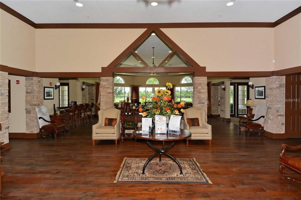 En Renta: $3,300 (4 camas, 2 baños, 3211 Pies cuadrados)