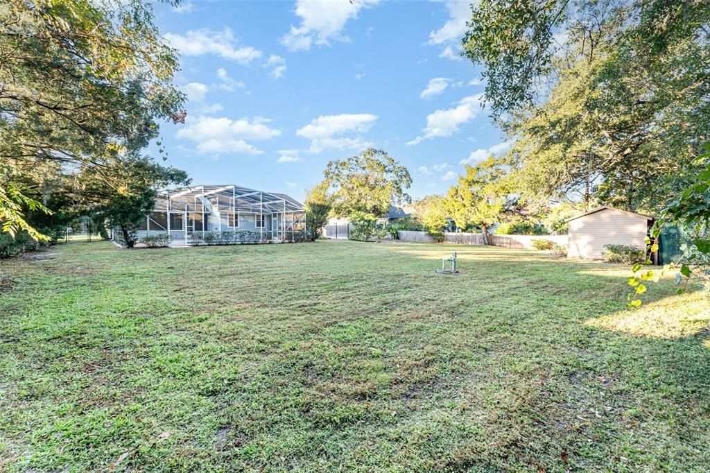 合同活跃: $415,000 (3 贝兹, 2 浴室, 1615 平方英尺)