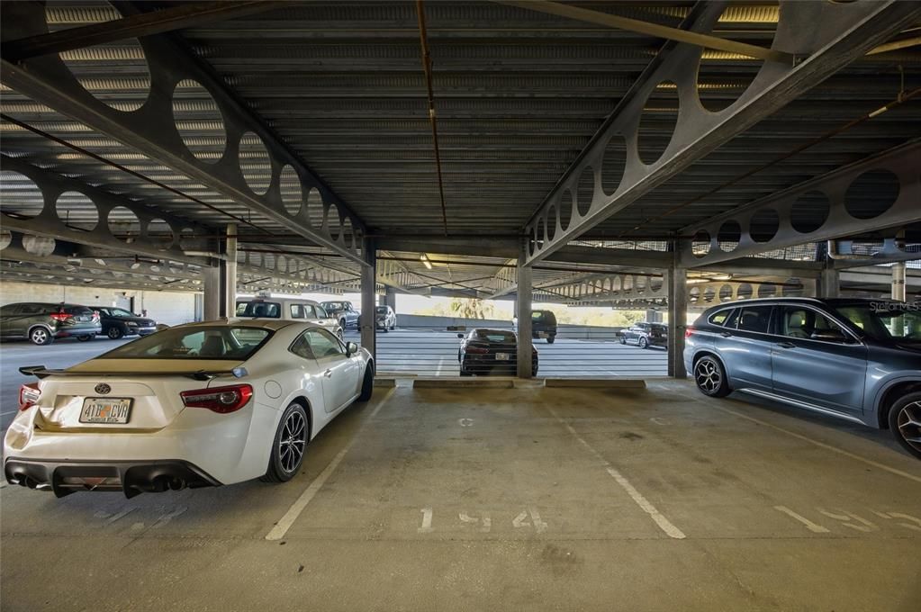 待售: $249,999 (2 贝兹, 1 浴室, 996 平方英尺)