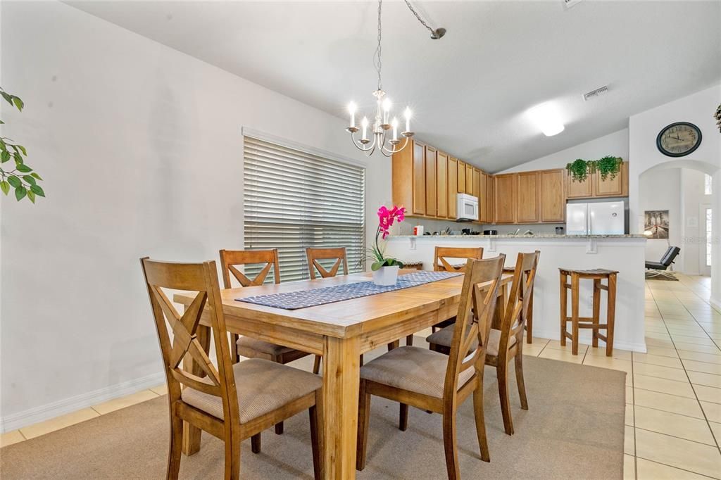 На продажу: $520,000 (4 спален, 2 ванн, 2165 Квадратных фут)