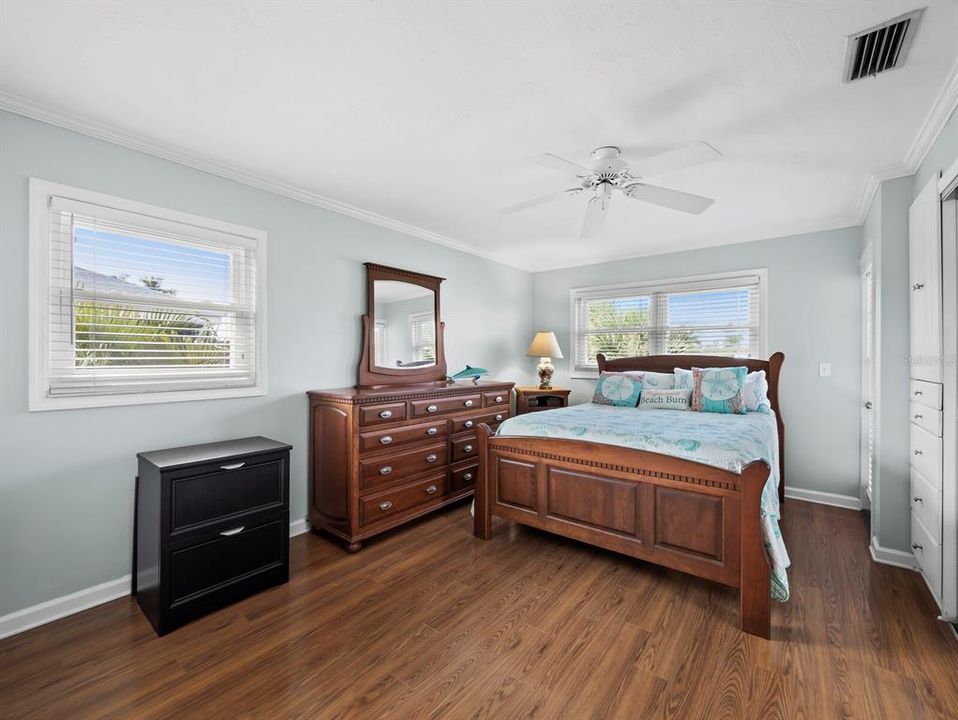 На продажу: $1,599,000 (3 спален, 3 ванн, 2377 Квадратных фут)