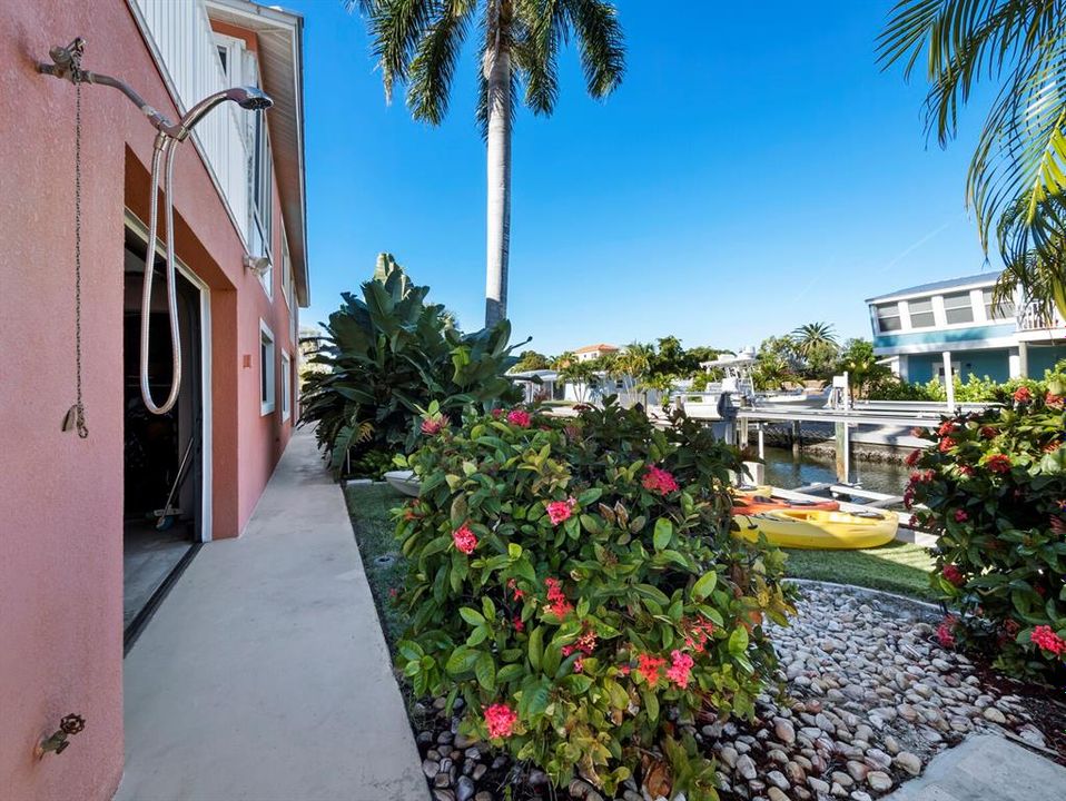 На продажу: $1,599,000 (3 спален, 3 ванн, 2377 Квадратных фут)