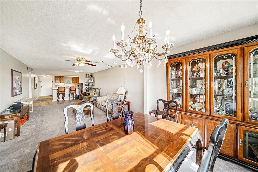 For Sale: $145,000 (2 beds, 2 baths, 1000 Square Feet)