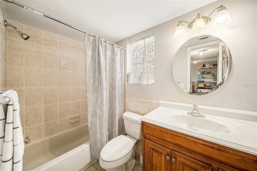 For Sale: $145,000 (2 beds, 2 baths, 1000 Square Feet)