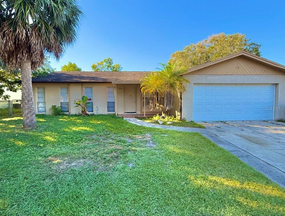 En Renta: $2,200 (4 camas, 2 baños, 1390 Pies cuadrados)