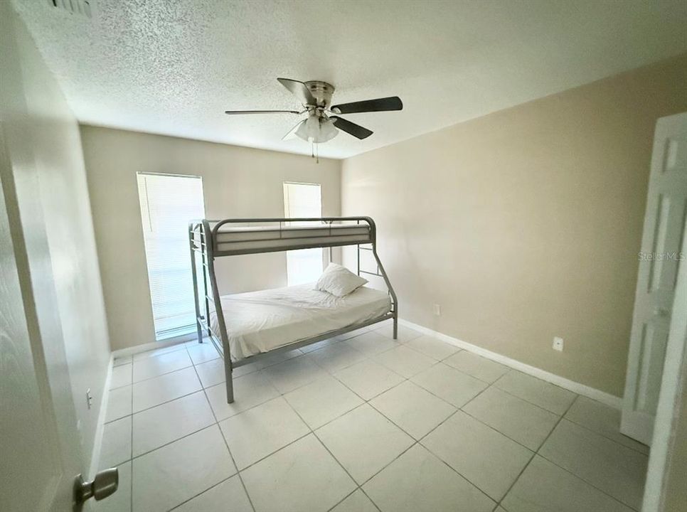 En Renta: $2,200 (4 camas, 2 baños, 1390 Pies cuadrados)