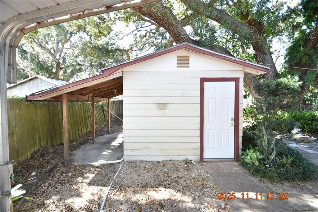 For Rent: $1,995 (3 beds, 2 baths, 1311 Square Feet)