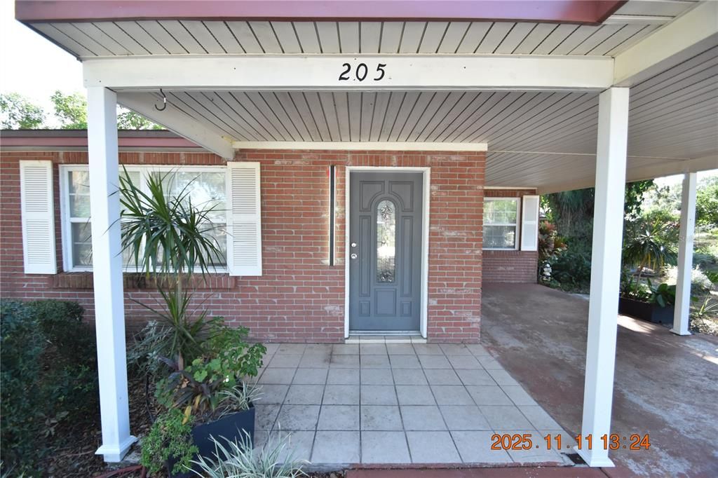 For Rent: $1,995 (3 beds, 2 baths, 1311 Square Feet)