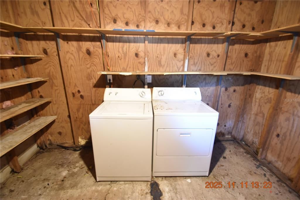 For Rent: $1,995 (3 beds, 2 baths, 1311 Square Feet)