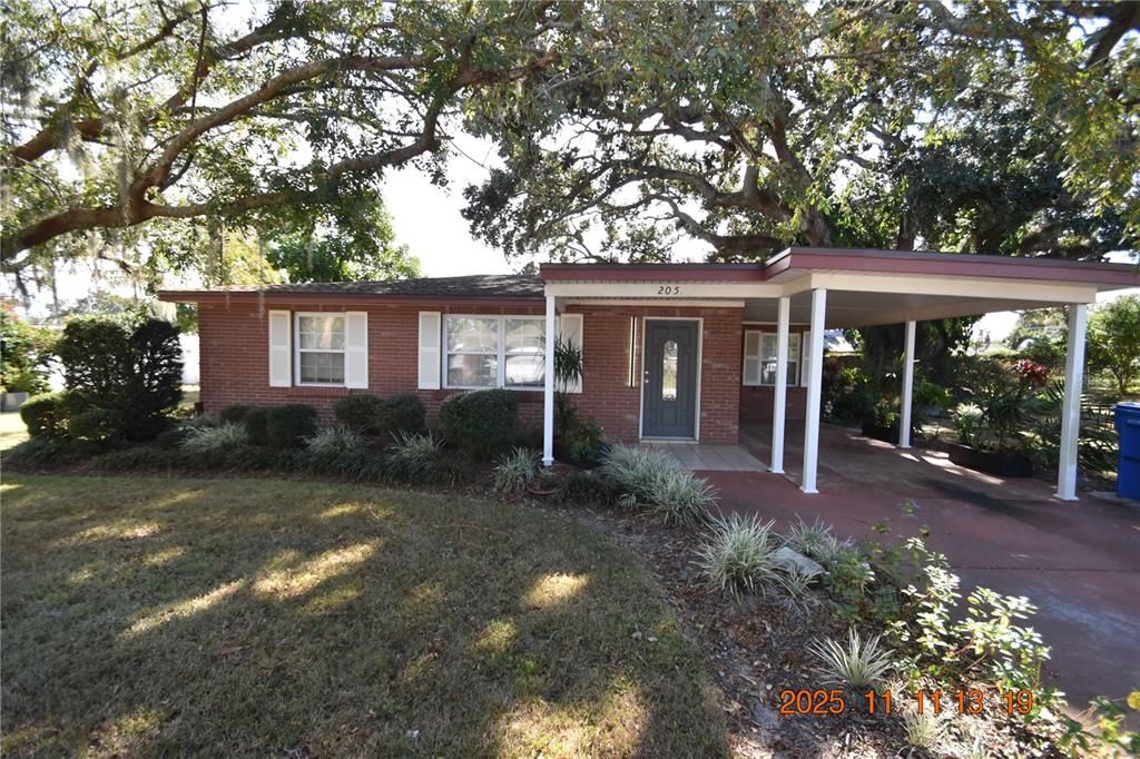 For Rent: $1,995 (3 beds, 2 baths, 1311 Square Feet)