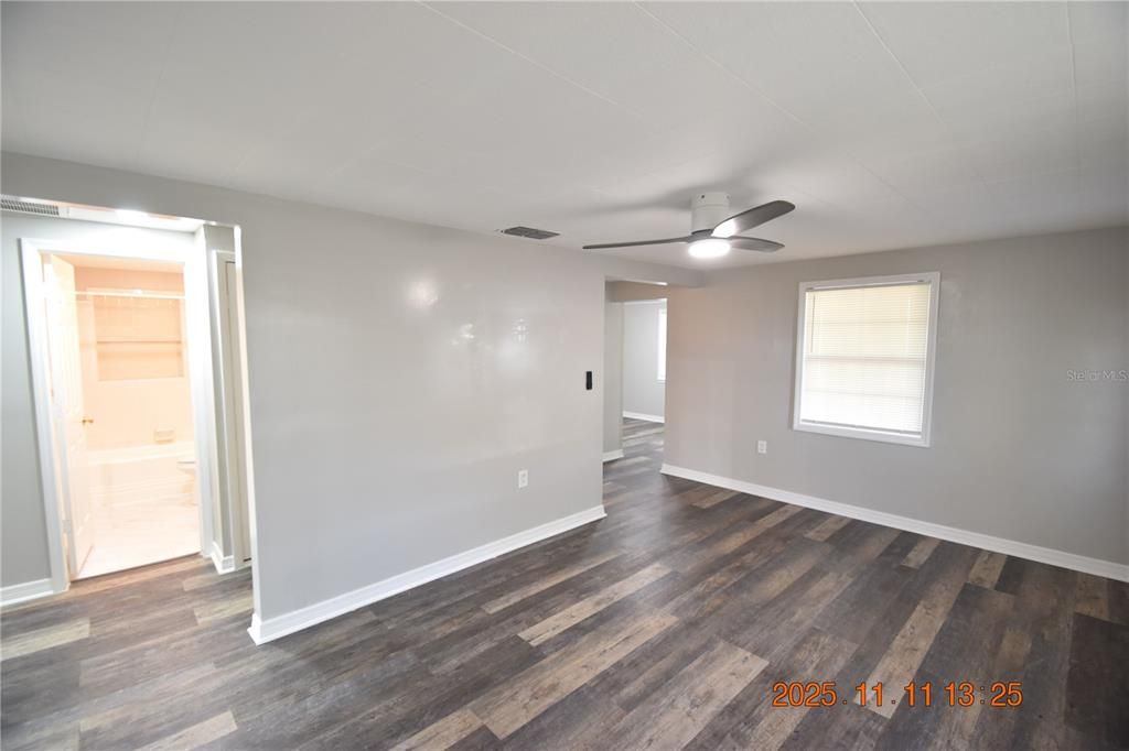 For Rent: $1,995 (3 beds, 2 baths, 1311 Square Feet)