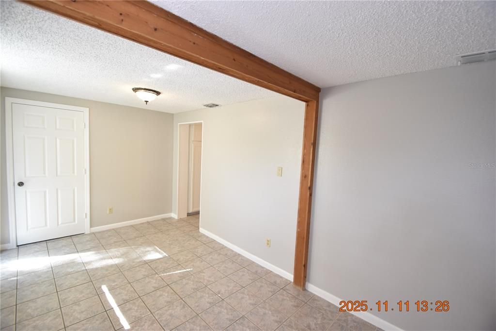 For Rent: $1,995 (3 beds, 2 baths, 1311 Square Feet)