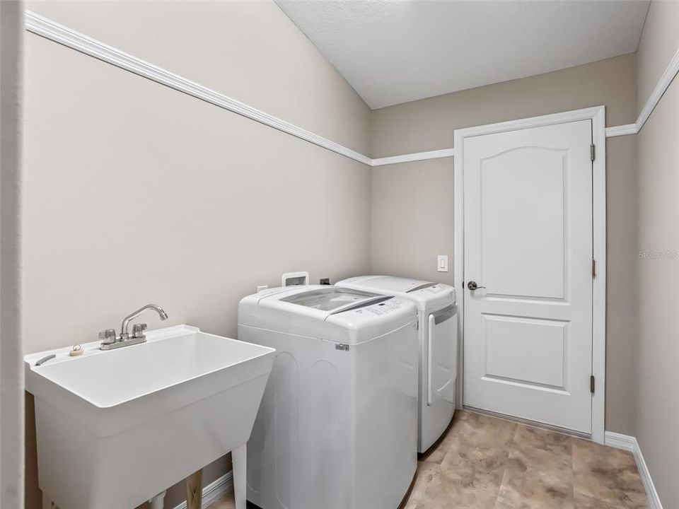 En Venta: $350,000 (3 camas, 2 baños, 1632 Pies cuadrados)