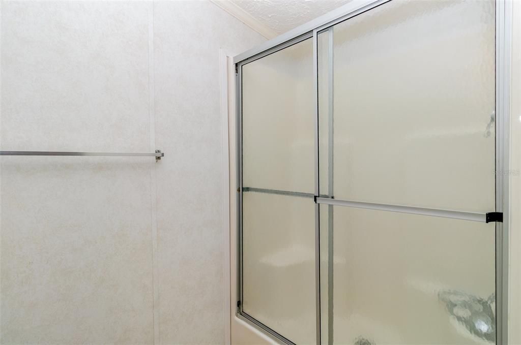 For Sale: $150,000 (2 beds, 2 baths, 960 Square Feet)