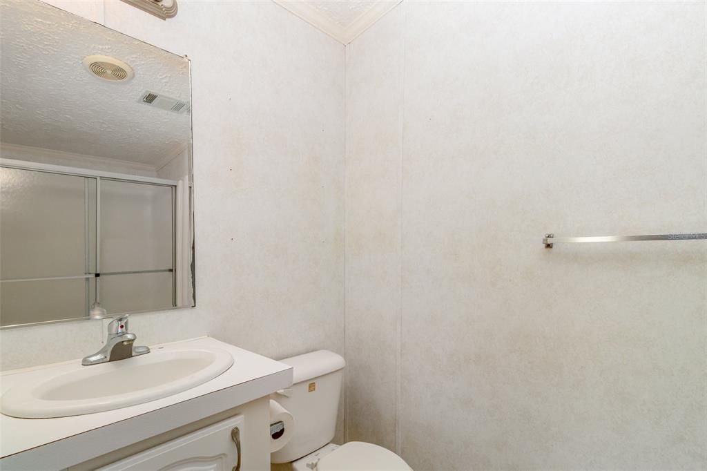 For Sale: $150,000 (2 beds, 2 baths, 960 Square Feet)