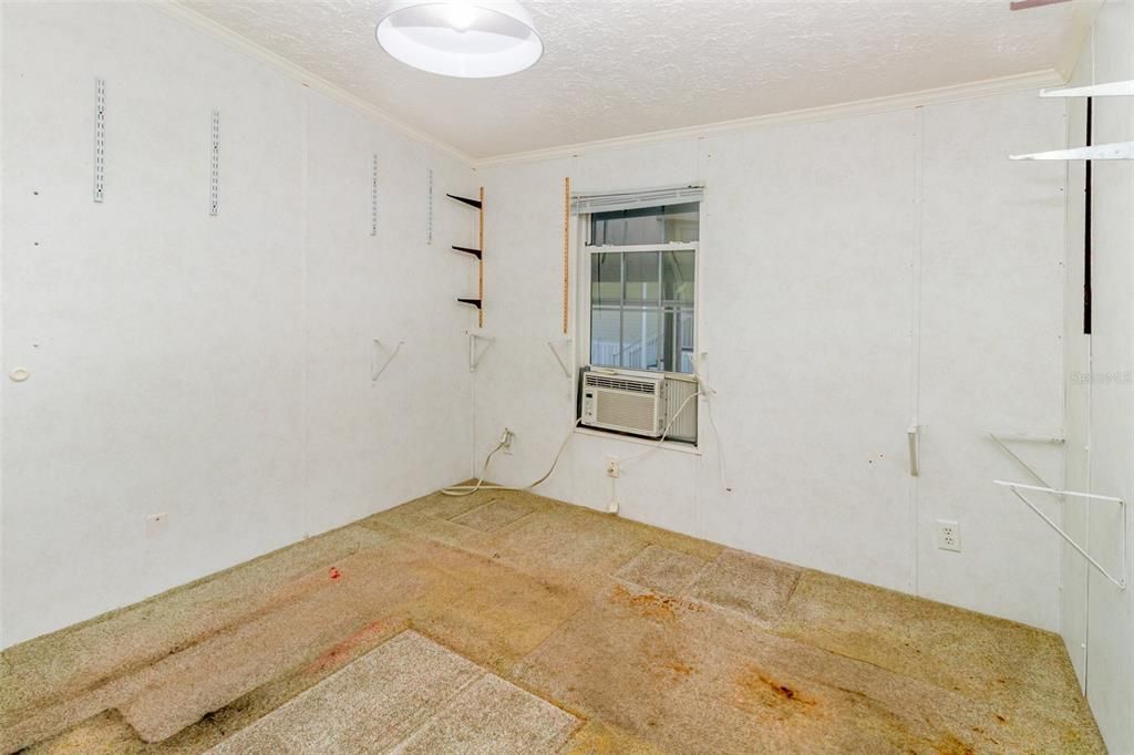 For Sale: $150,000 (2 beds, 2 baths, 960 Square Feet)