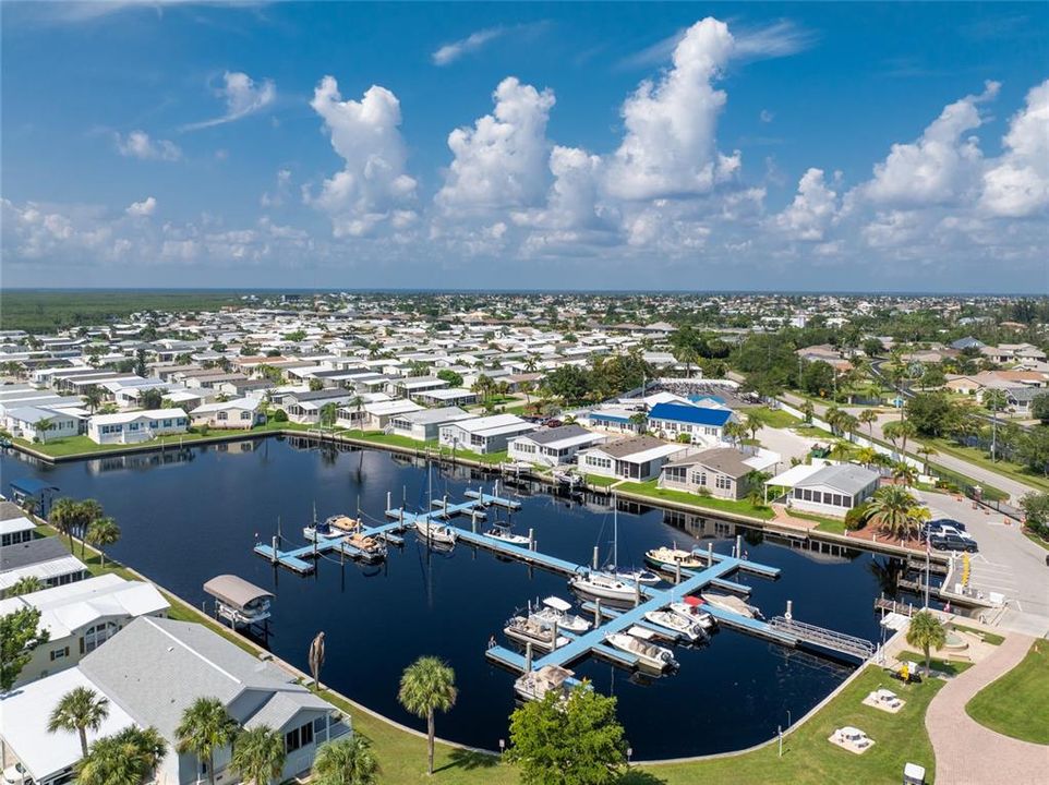 For Sale: $150,000 (2 beds, 2 baths, 960 Square Feet)