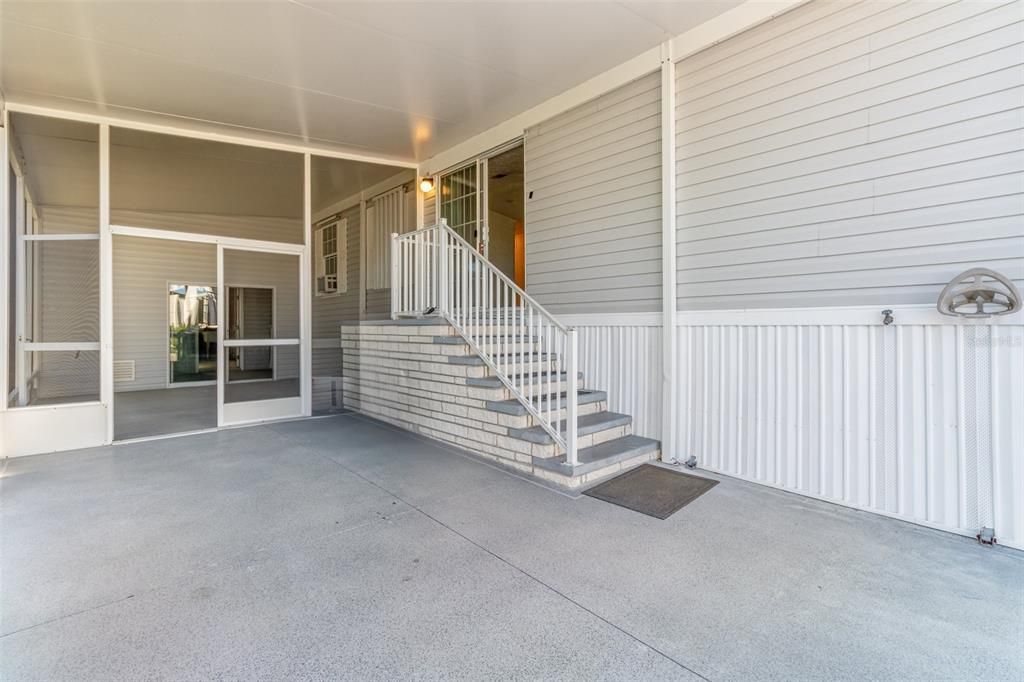 For Sale: $150,000 (2 beds, 2 baths, 960 Square Feet)