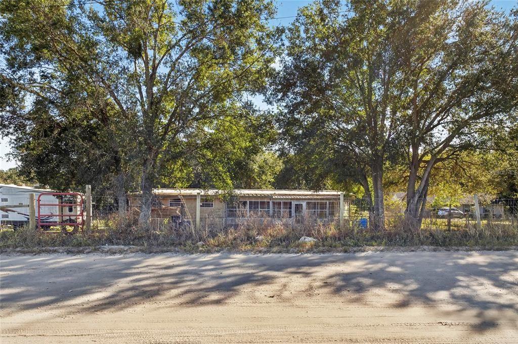 For Sale: $159,900 (3 beds, 2 baths, 1368 Square Feet)