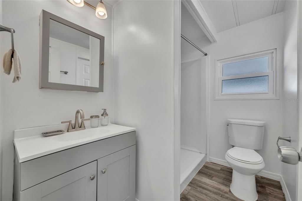 Active With Contract: $74,200 (2 beds, 2 baths, 840 Square Feet)