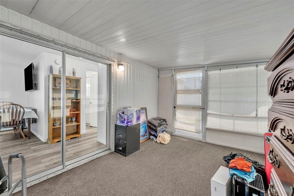 Active With Contract: $74,200 (2 beds, 2 baths, 840 Square Feet)