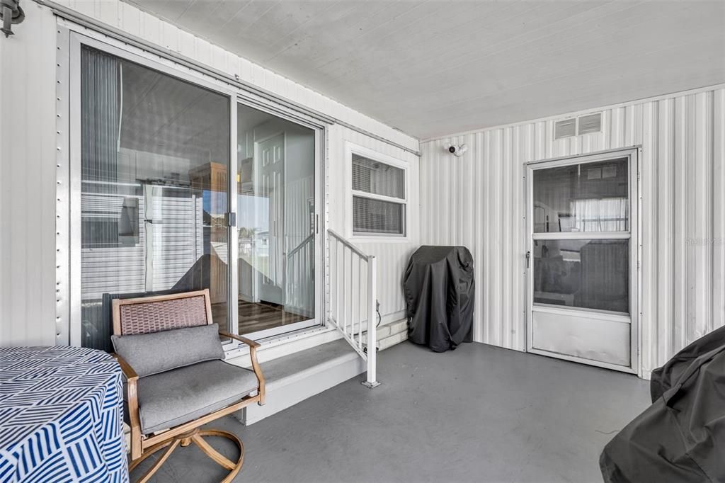 Active With Contract: $74,200 (2 beds, 2 baths, 840 Square Feet)