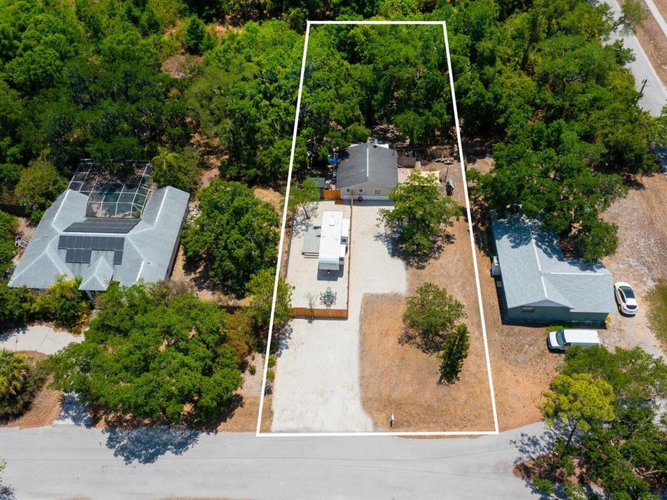 En Venta: $325,000 (0.25 acres)