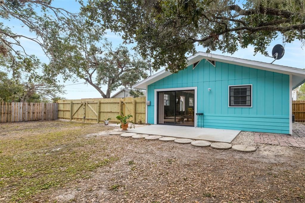 En Venta: $325,000 (0.25 acres)