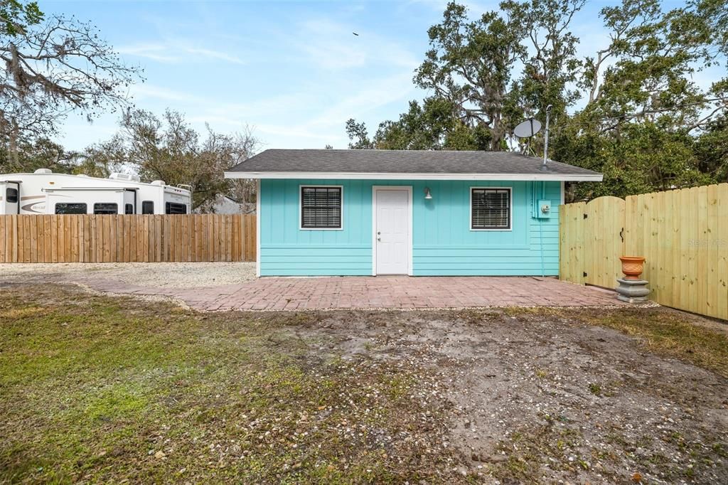 En Venta: $325,000 (0.25 acres)