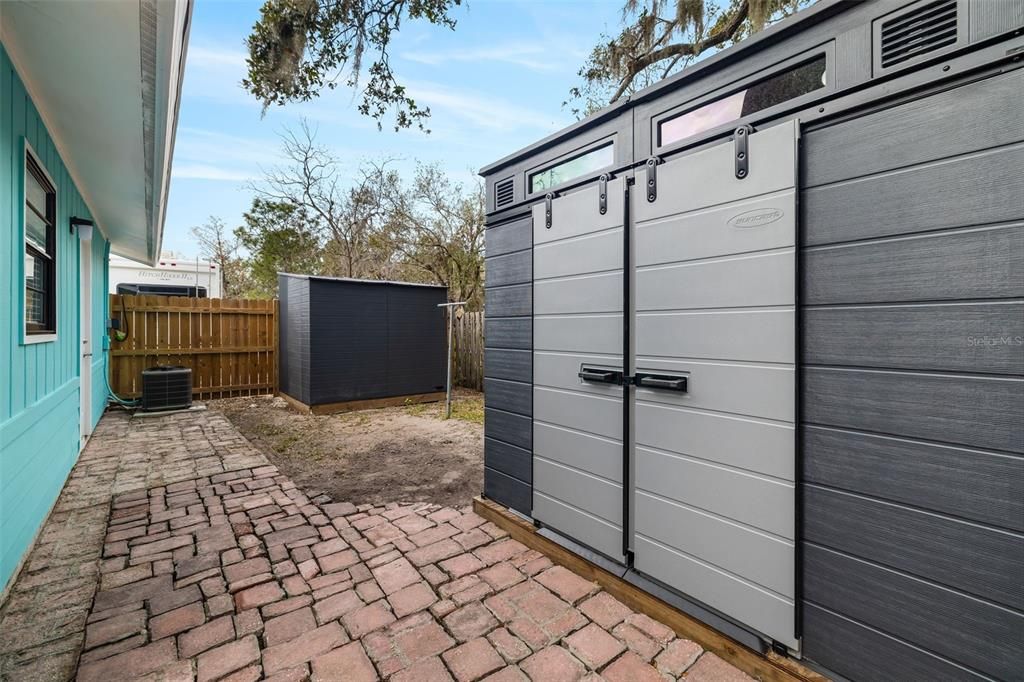 En Venta: $325,000 (0.25 acres)