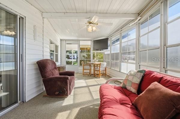 For Sale: $129,900 (2 beds, 2 baths, 1080 Square Feet)