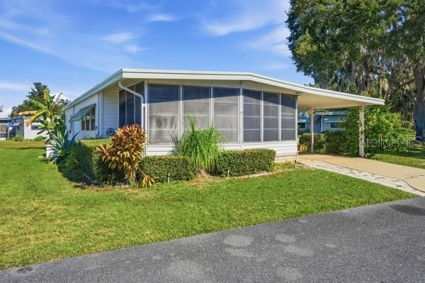 For Sale: $129,900 (2 beds, 2 baths, 1080 Square Feet)