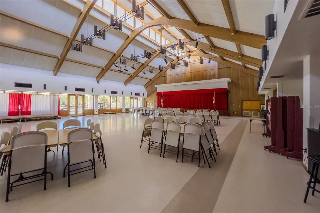 For Sale: $129,900 (2 beds, 2 baths, 1080 Square Feet)