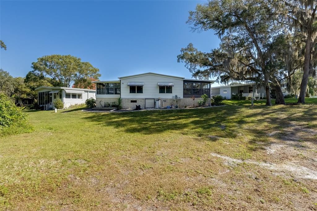 For Sale: $129,900 (2 beds, 2 baths, 1080 Square Feet)