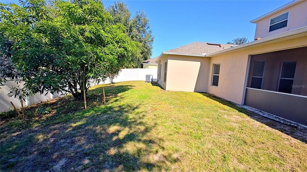 待售: $449,900 (4 贝兹, 2 浴室, 2423 平方英尺)