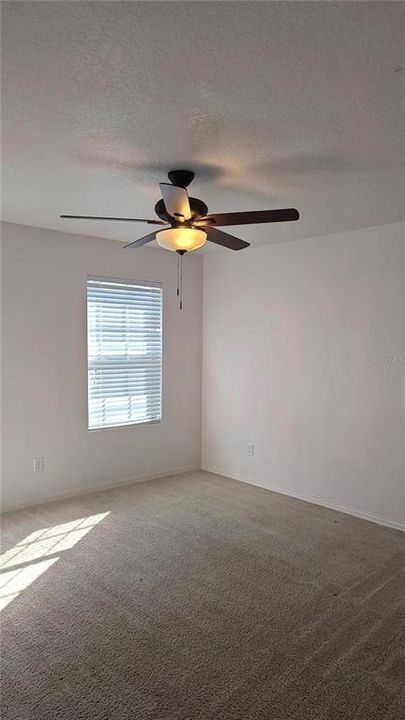 待售: $449,900 (4 贝兹, 2 浴室, 2423 平方英尺)