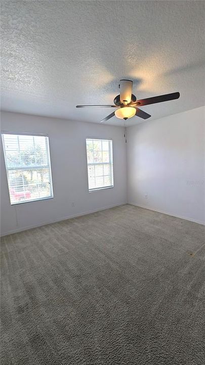 待售: $449,900 (4 贝兹, 2 浴室, 2423 平方英尺)