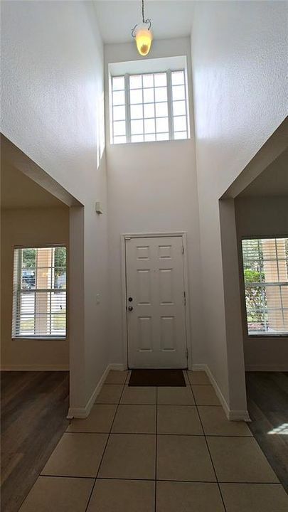 待售: $449,900 (4 贝兹, 2 浴室, 2423 平方英尺)