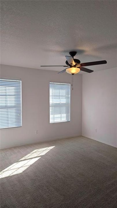 待售: $449,900 (4 贝兹, 2 浴室, 2423 平方英尺)