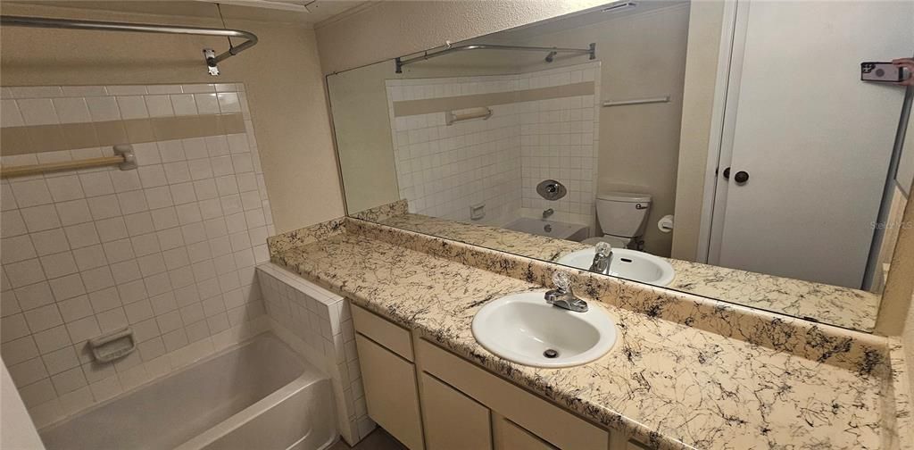 For Rent: $1,350 (1 beds, 1 baths, 525 Square Feet)