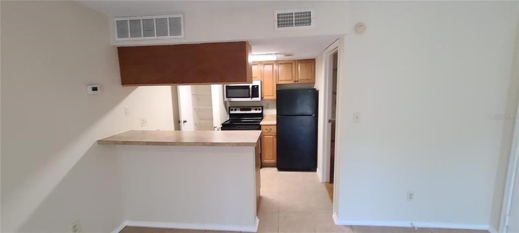 For Rent: $1,350 (1 beds, 1 baths, 525 Square Feet)