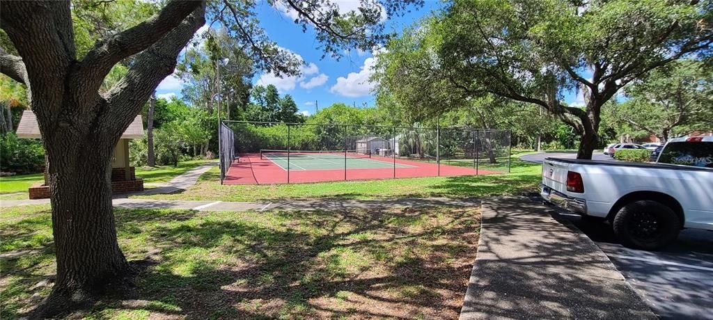 For Rent: $1,350 (1 beds, 1 baths, 525 Square Feet)