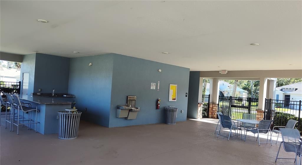 На продажу: $409,900 (3 спален, 2 ванн, 1825 Квадратных фут)